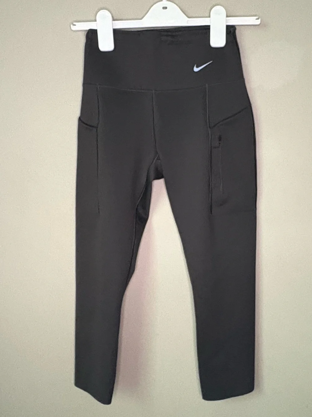 Nike Go Women's Firm-Support Leggings Size S NEW